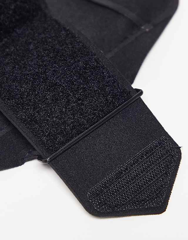 Asos Nike Running Plus Lean Phone Arm Band In Black