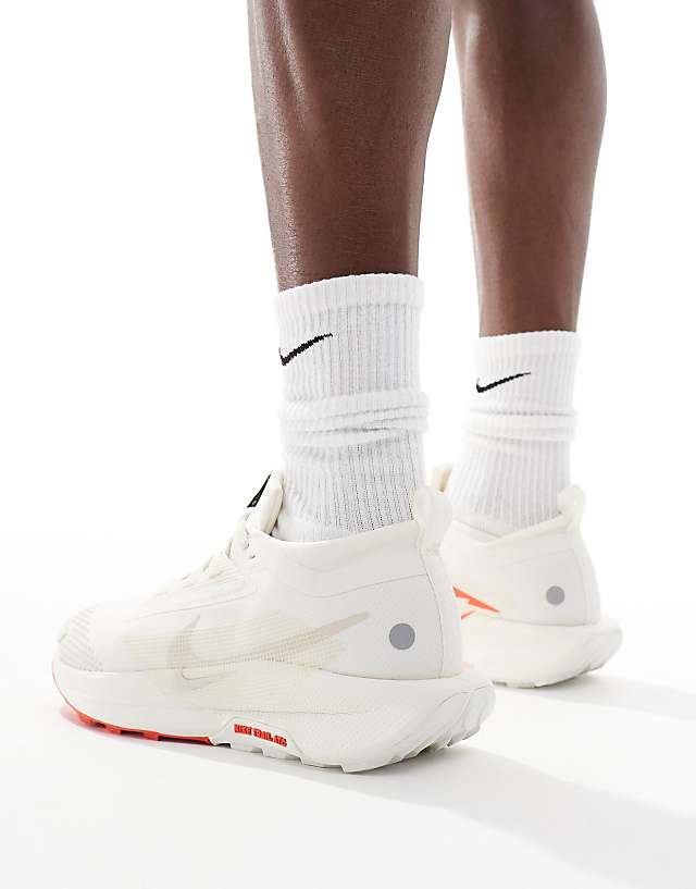 Asos Nike Running ReactX Pegasus Trail 5 GORE-TEX Trainers In White