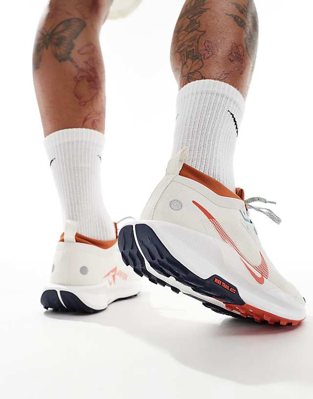Asos Nike Running ReactX Pegasus Trail 5 GORE-TEX Trainers In White And Red