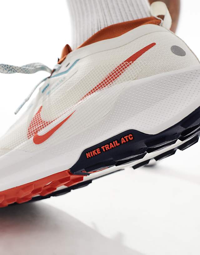 Asos Nike Running ReactX Pegasus Trail 5 GORE-TEX Trainers In White And Red