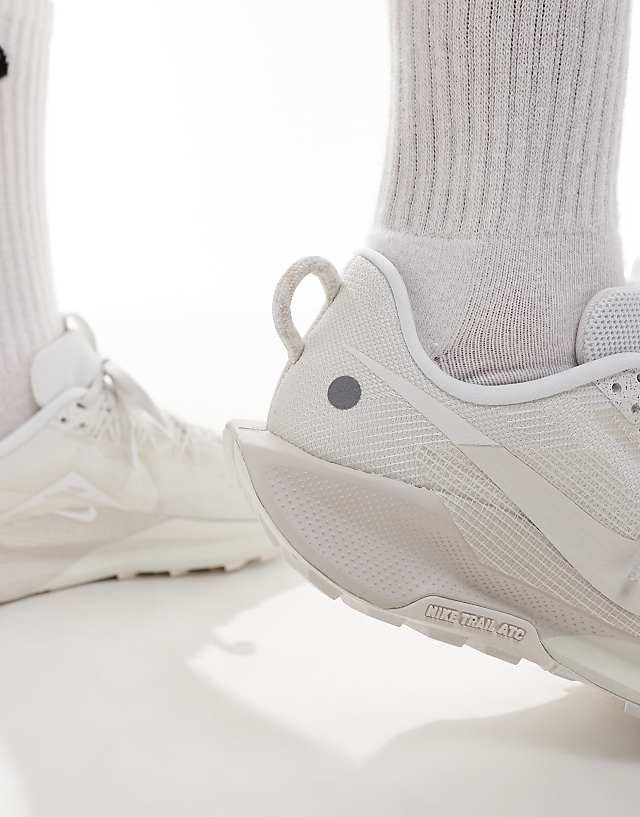 Asos Nike Running ReactX Pegasus Trail 5 Trainers In White