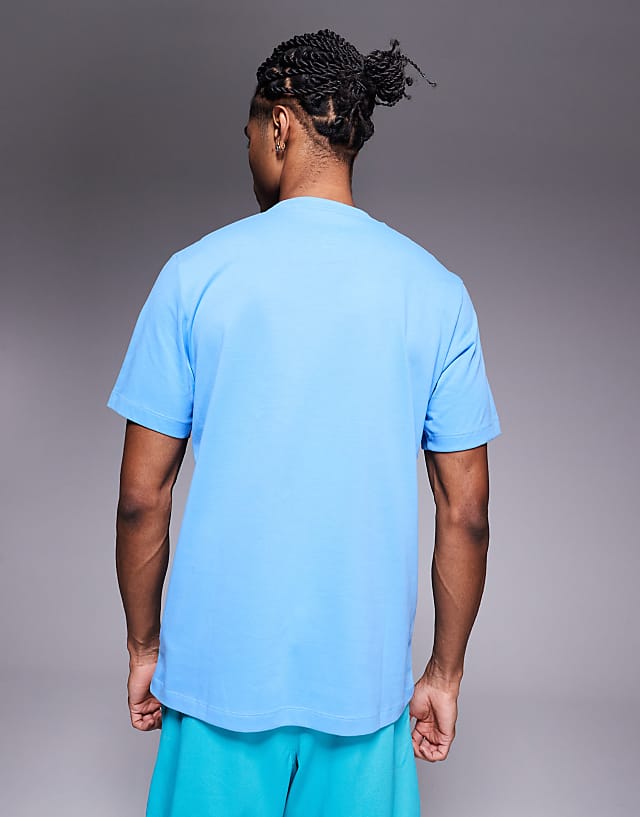 Asos Nike Training Dri-FIT Lava Swoosh Graphic T-shirt In Blue