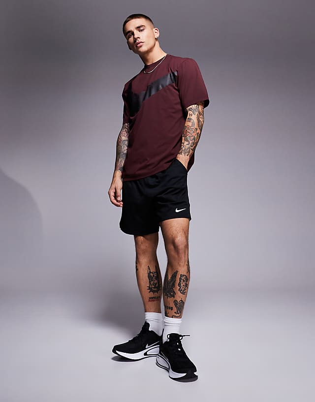 Asos Nike Training Dri-FIT Swoosh Graphic T-shirt In Burgundy