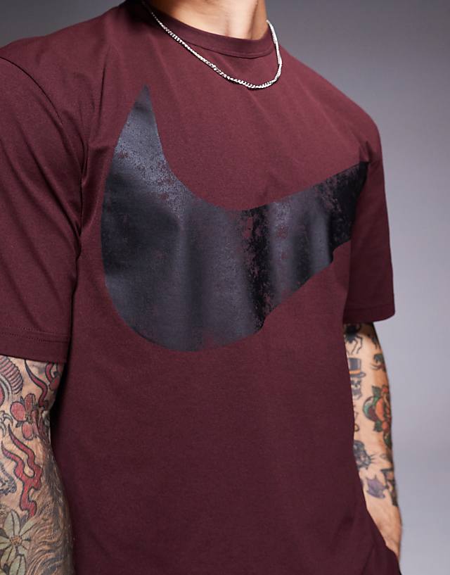 Asos Nike Training Dri-FIT Swoosh Graphic T-shirt In Burgundy