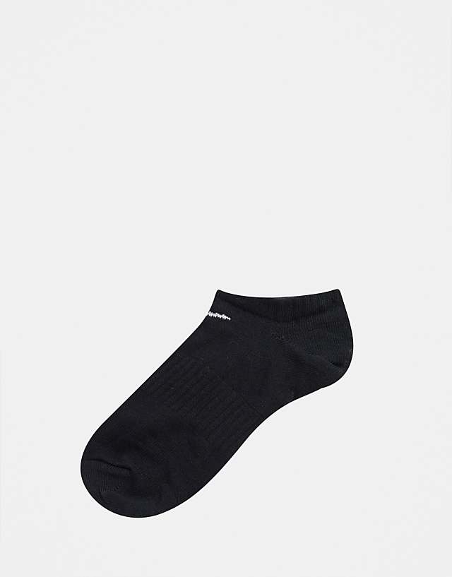 Asos Nike Training Everyday Lightweight 3 Pack No Show Socks In Black