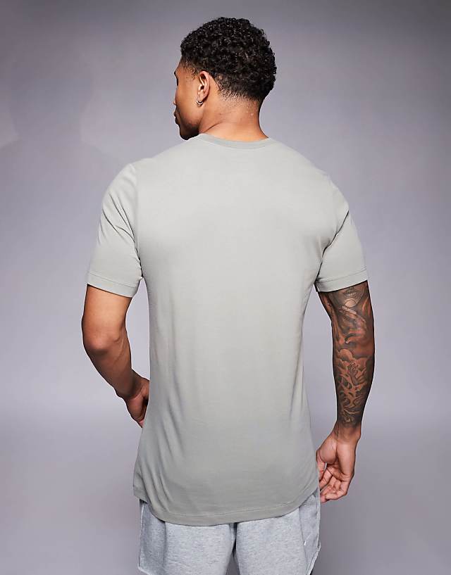Asos Nike Training Oval Swoosh Graphic T-shirt In Light Green