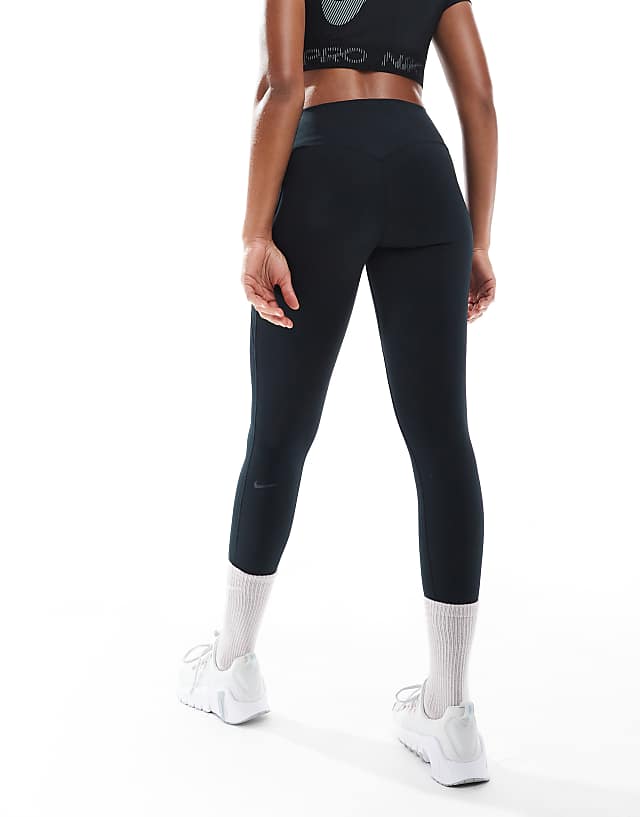 Asos Nike Training Universa Dri-FIT High Waisted 7/8 Pocket Leggings In Black