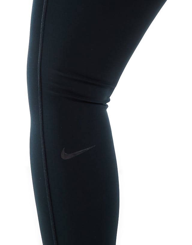 Asos Nike Training Universa Dri-FIT High Waisted 7/8 Pocket Leggings In Black