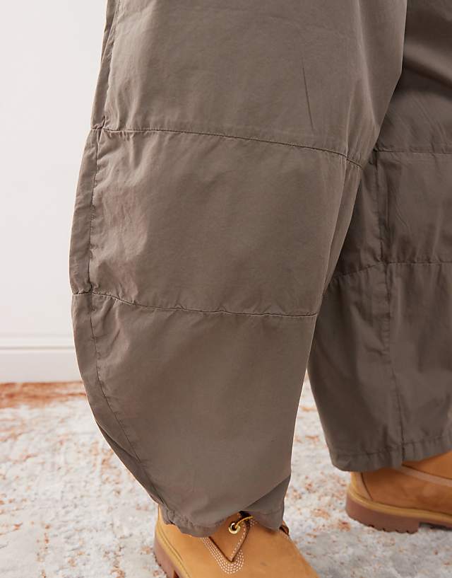 Asos Reclaimed Vintage Baggy Barrell Leg Cargo Trousers In Khaki