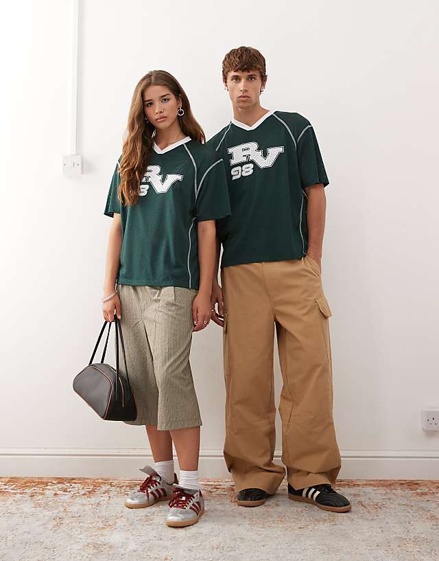 Asos Reclaimed Vintage Unisex Cropped Boxy Airtex Football T-shirt In Forest Green