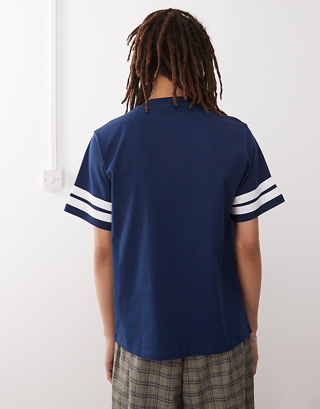 Asos Reclaimed Vintage Unisex Slim Cropped Boxy Tee With Varsity Graphic Print In Navy - NAVY