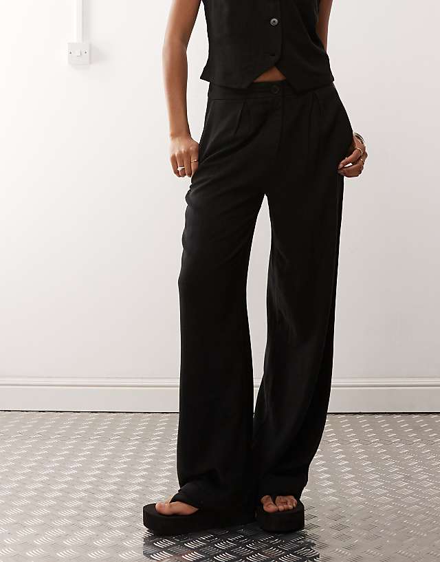 Asos Reclaimed Vintage Wide Leg Relaxed Linen Blend Trouser In Black