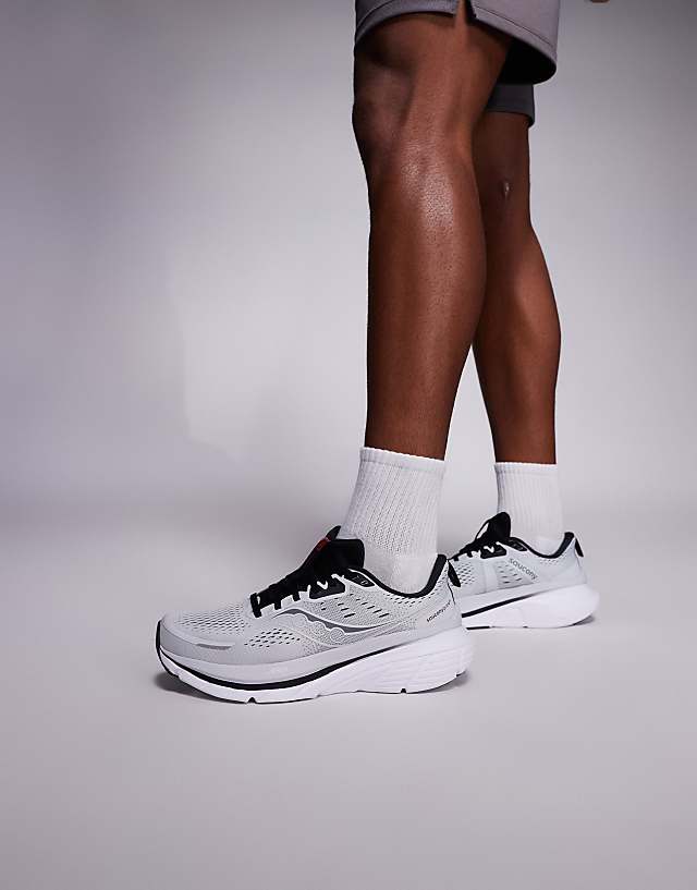 Asos Saucony Guide 18 Running Trainers In Cloud And Black