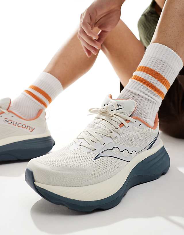 Asos Saucony Hurricane 24 Running Trainers In Vanilla And Dusk