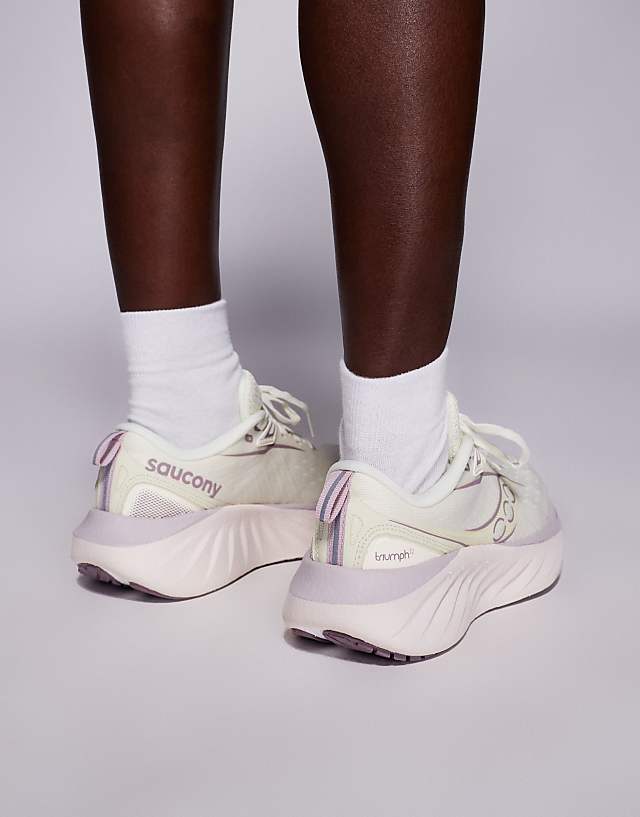 Asos Saucony Triumph 22 Neutral Cushioning Trainers In Vanilla