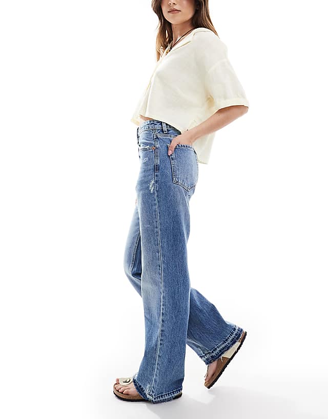 Asos Stradivarius D92 Denim Straight Jeans In Medium Wash