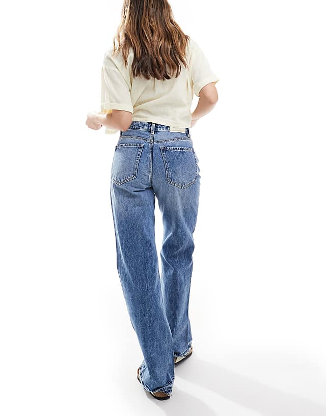 Asos Stradivarius D92 Denim Straight Jeans In Medium Wash