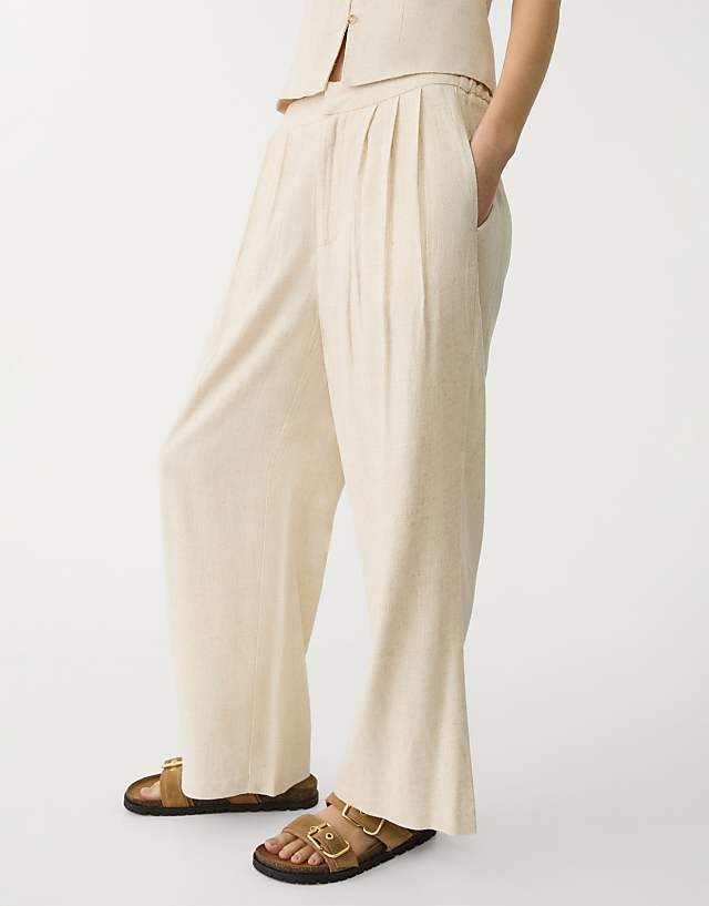 Asos Stradivarius Linen Blend Darted Culottes In Stone