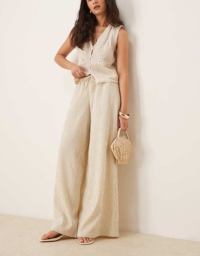 asos Stradivarius linen look wide leg trouser in beige stripe