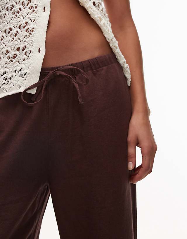 Asos Topshop Mid Rise Linen Awkward Length Trouser In Chocolate