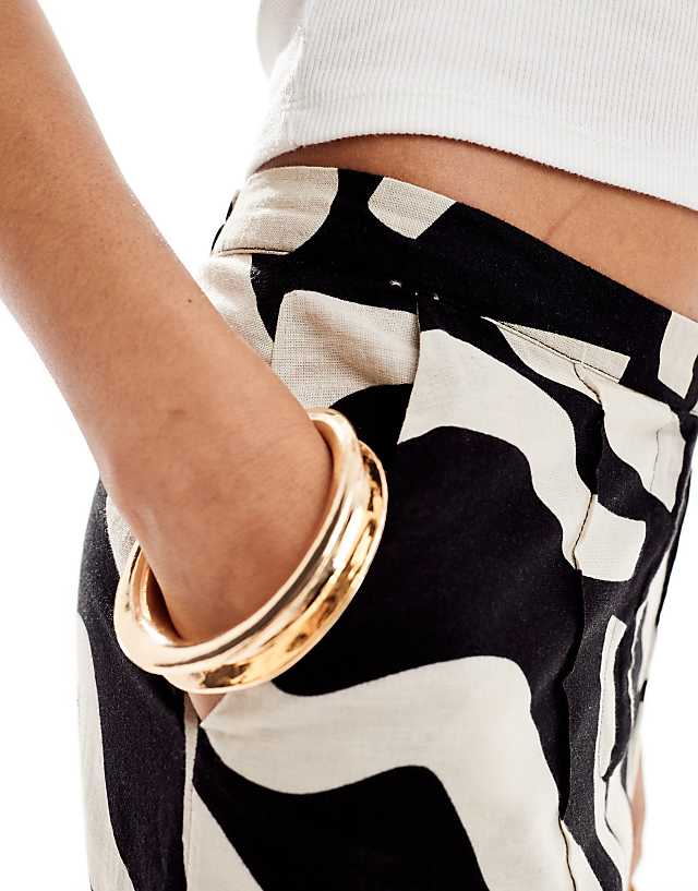 Asos Vero Moda Tall Linen Touch Wide Leg Trousers In Abstract Mono Print