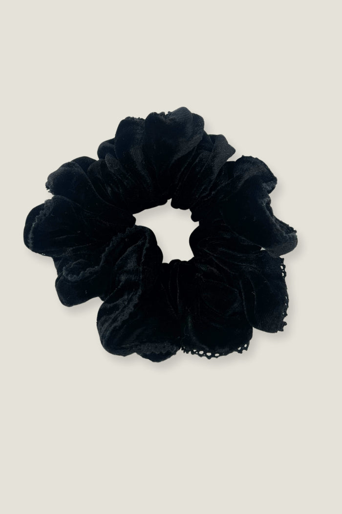 aspiga Velvet Scrunchie