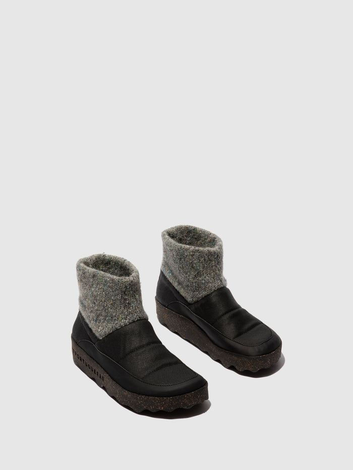 asportuguesas Round Toe Boots CLOSE BLACK