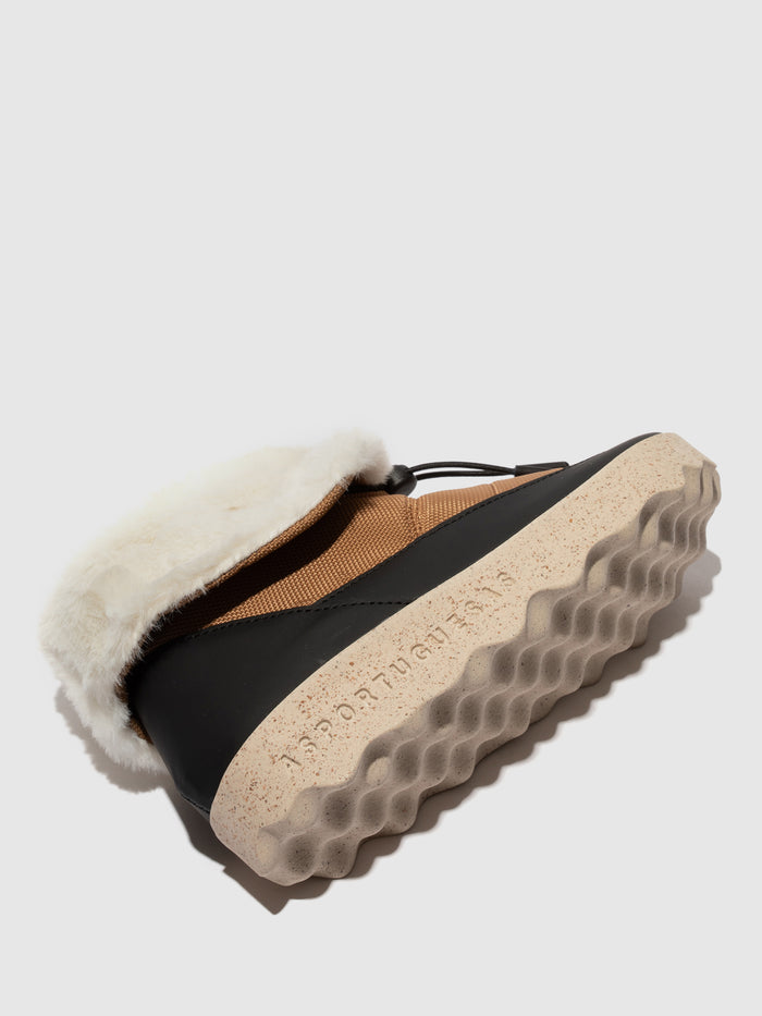 Asportuguesas Round Toe Boots COAT BROWN