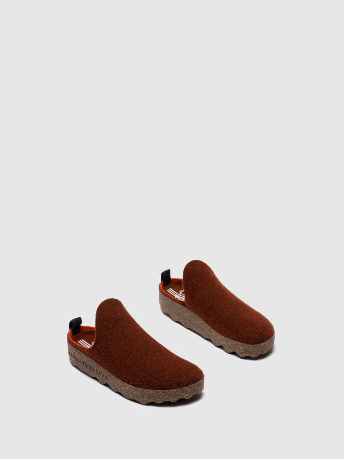 Asportuguesas Round Toe Mules COME BROWN