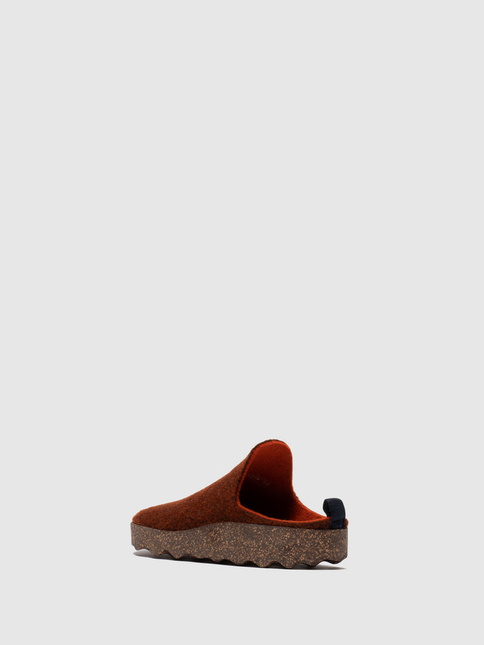 Asportuguesas Round Toe Mules COME BROWN