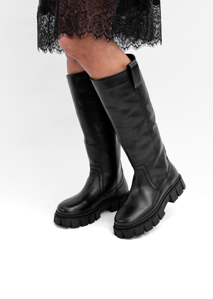 Asra Kiky Black Pull On Boot