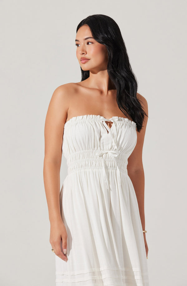 Astr The Label Aubrie Strapless Smocked Midi Dress