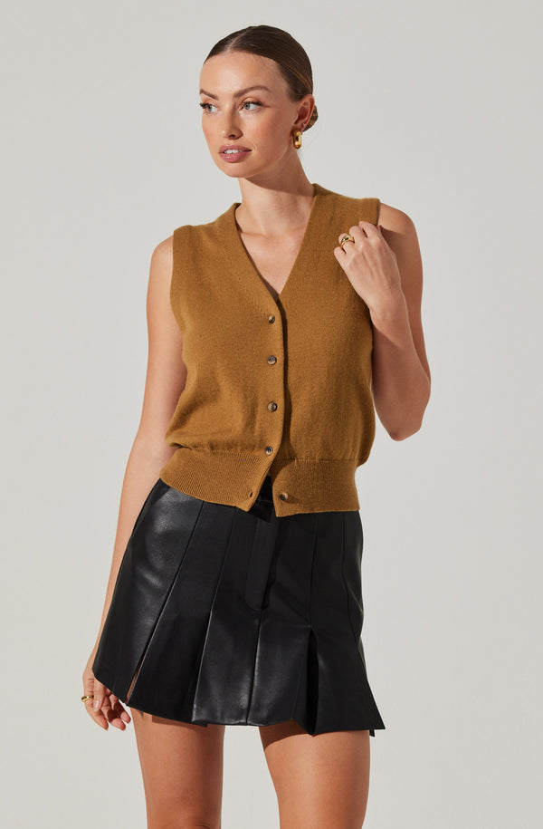 astr the label Eira Button-Up Sweater Vest