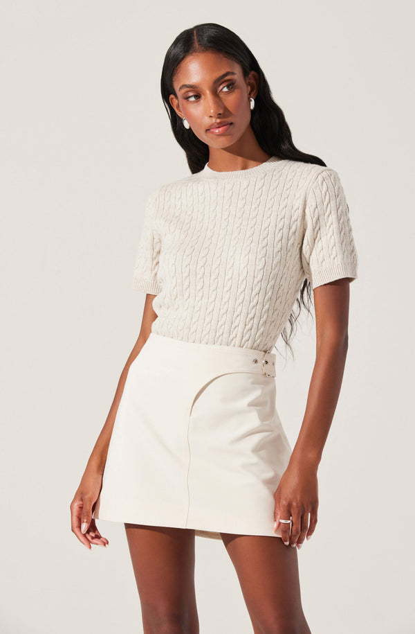 Astr The Label Iyla Cable Knit Sweater