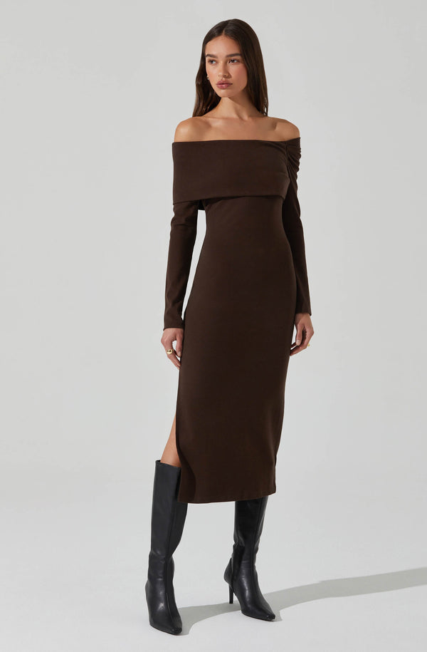 astr the label Jada Off Shoulder Midi Dress