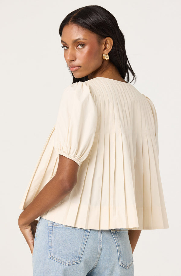 Astr The Label Pleated Puff Sleeve Top