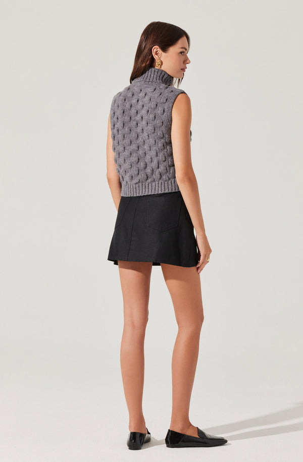 Astr The Label Textured Turtleneck Sweater Vest