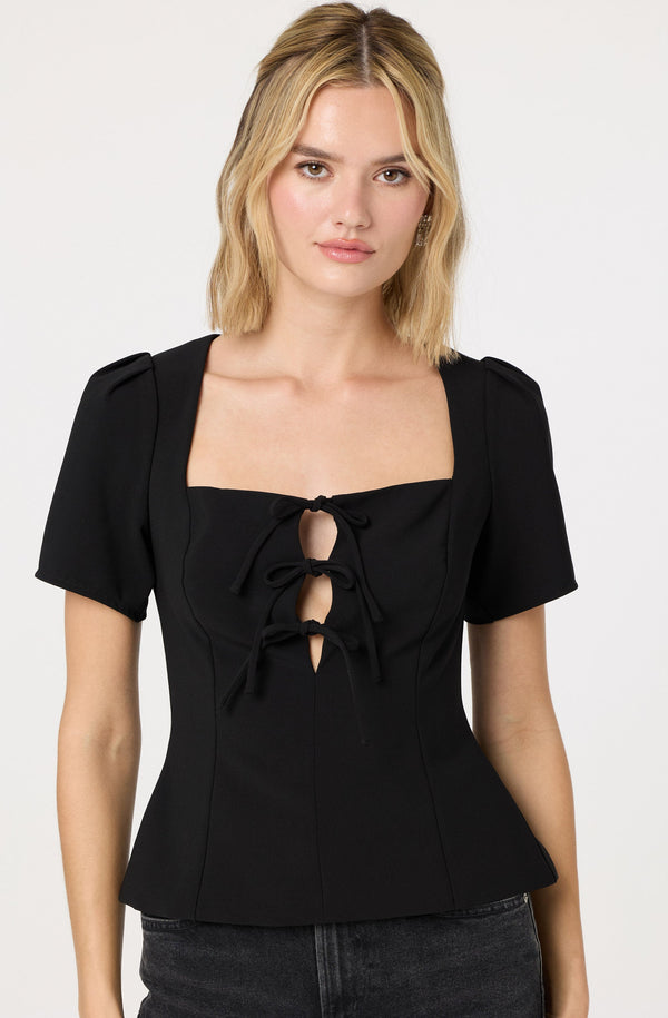 Astr The Label Torie Tie-Front Top