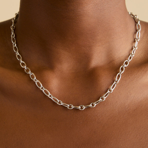 Astrid & Miyu Bold Link Chain Necklace In Silver