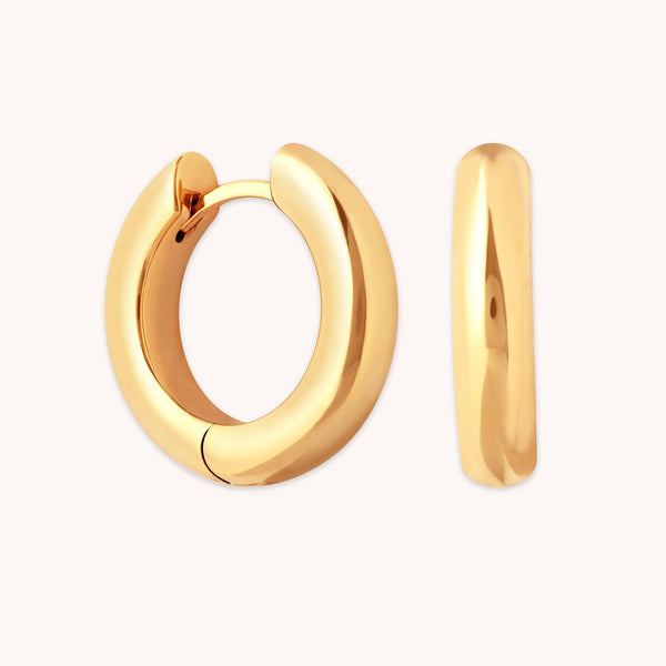 astrid & miyu Bold Medium Hoops in Gold