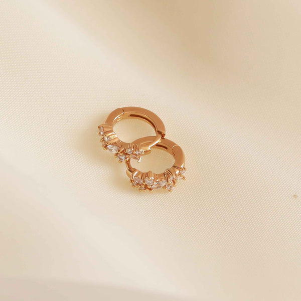 Astrid & Miyu Crystal Cluster Huggies In Gold