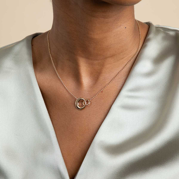 Astrid & Miyu Dome Link Necklace In Gold