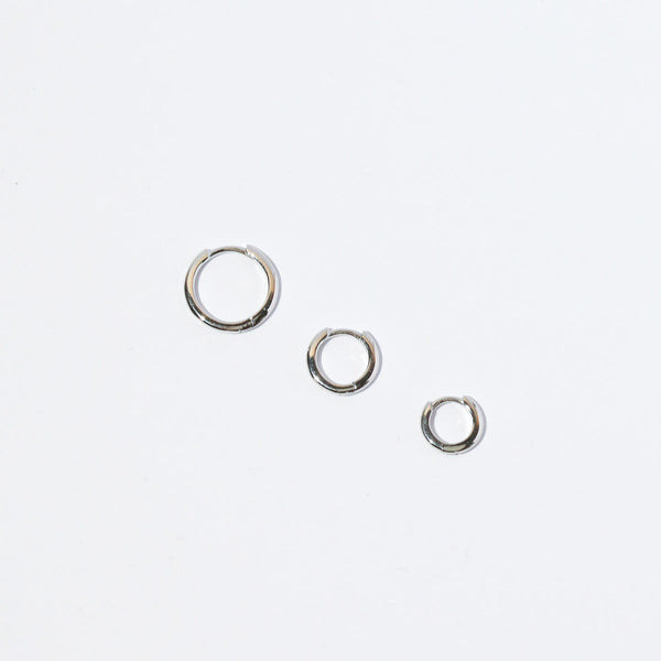 Astrid & Miyu Essential 6.5mm Hoop In Silver
