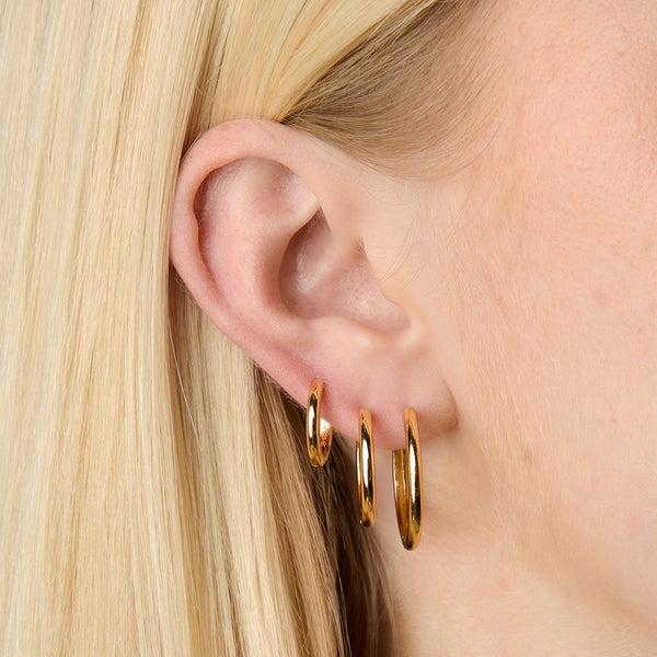 Astrid & Miyu Essential Hoops Gift Set In Gold