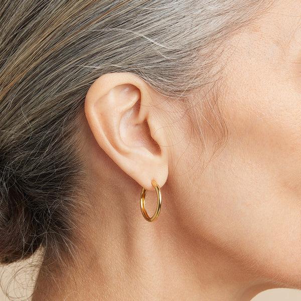 Astrid & Miyu Essential Medium Hoops In Gold