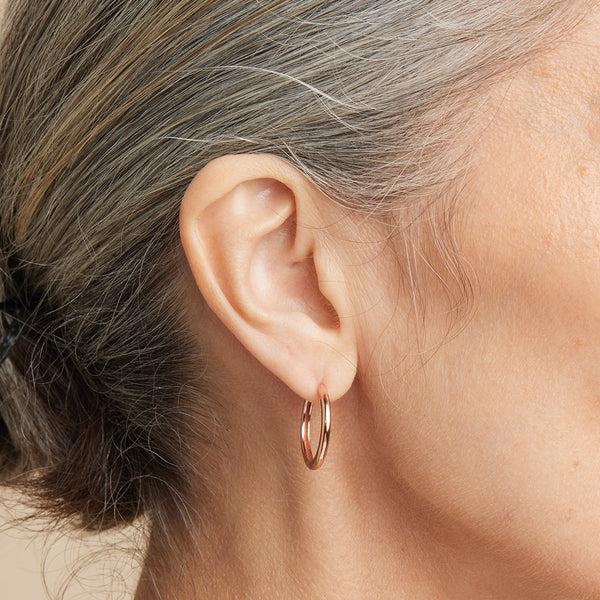 Astrid & Miyu Essential Medium Hoops In Rose Gold