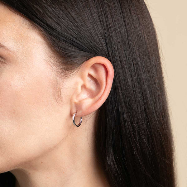 Astrid & Miyu Essential Small Hoops In Silver