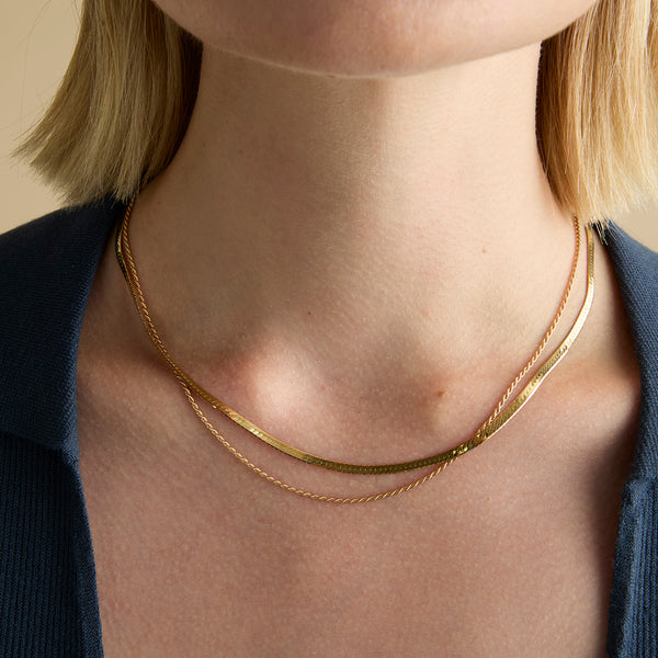 Astrid & Miyu Essential Snake Chain Necklace In Gold
