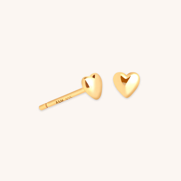 astrid & miyu Heart Stud Earrings in Gold