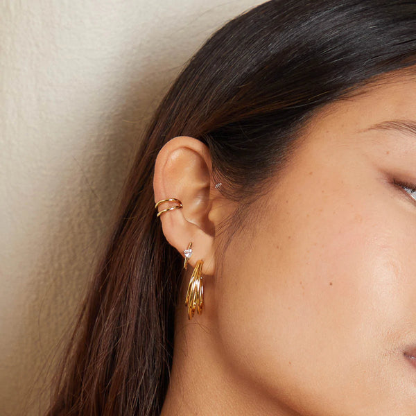 Astrid & Miyu Illusion Essential Ear Cuff In Gold